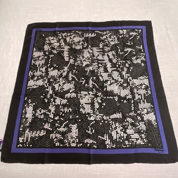 Sinequanone Paris Black White Geometric Print Silk Scarf Signed Hand-rolled NEW - Picture 3 of 15